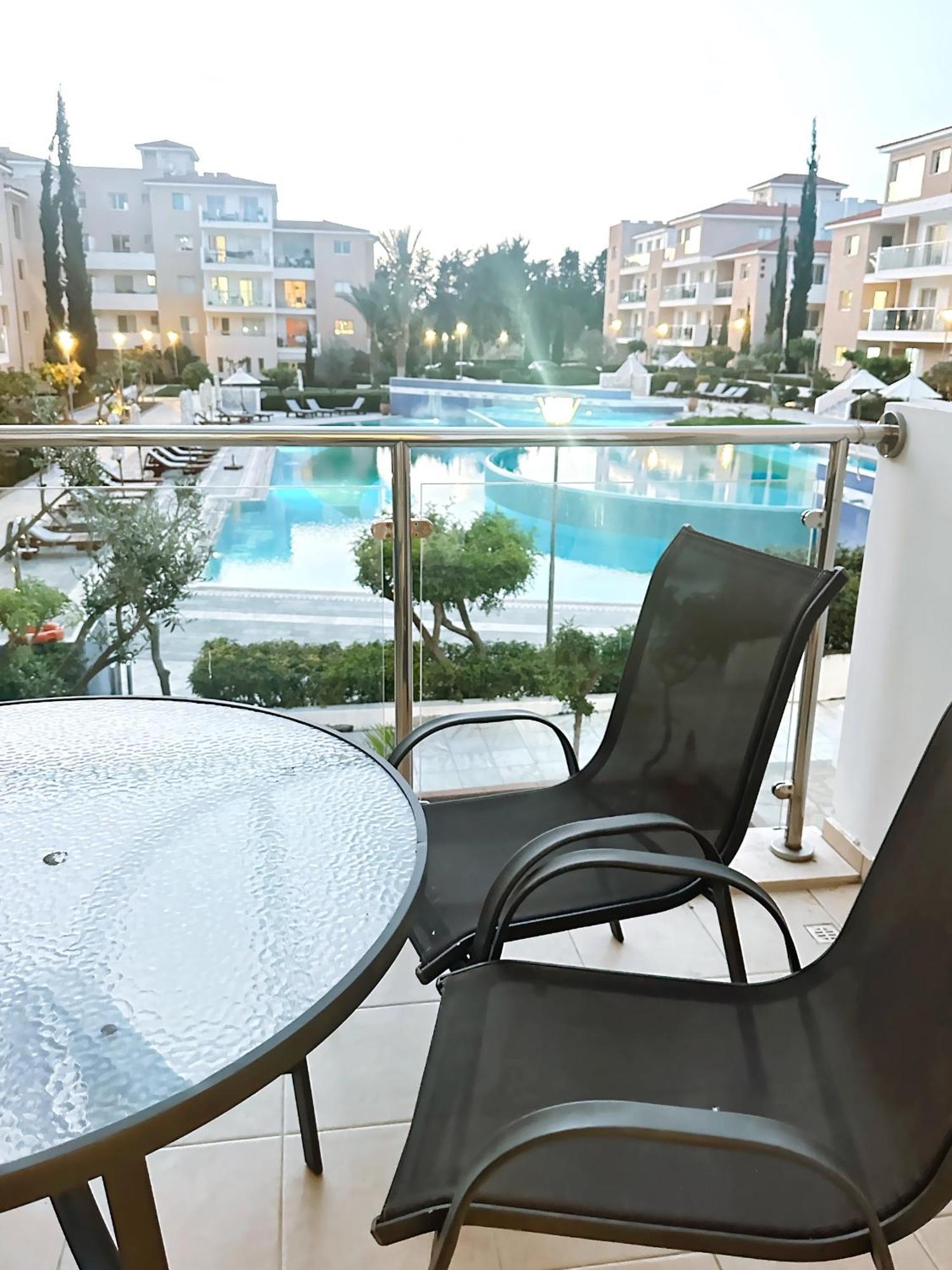 Апартаменты Elysia Park Ameliya 202 Пафос Экстерьер фото
